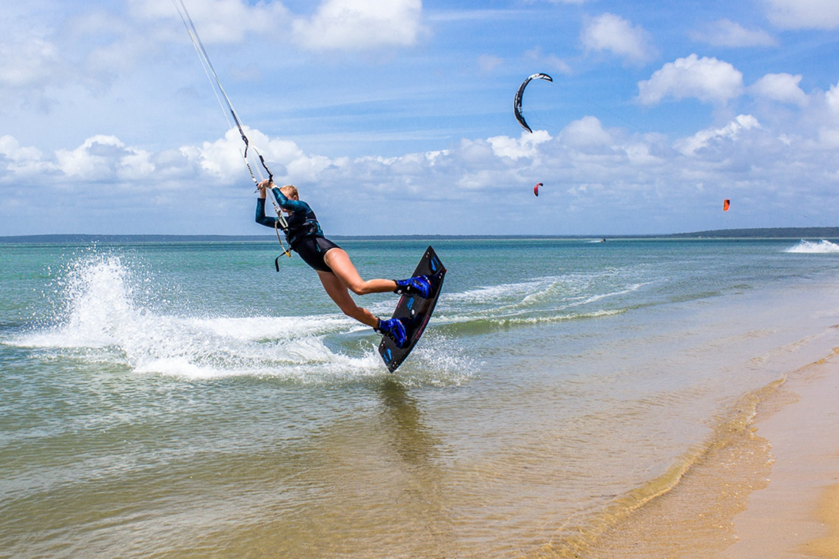 Kite surfing – Kalpitiya